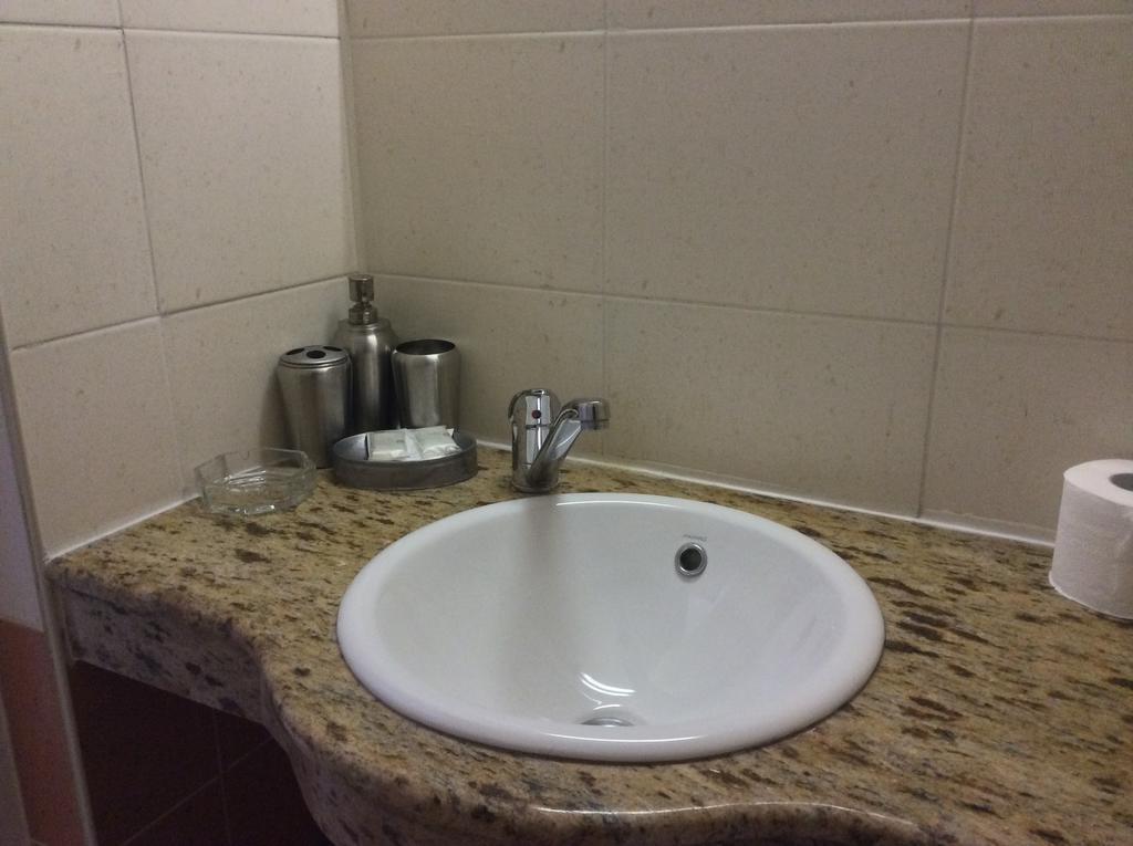 רוסה National Hotel חדר תמונה