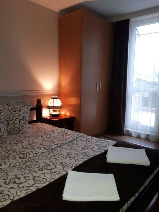רוסה National Hotel מראה חיצוני תמונה